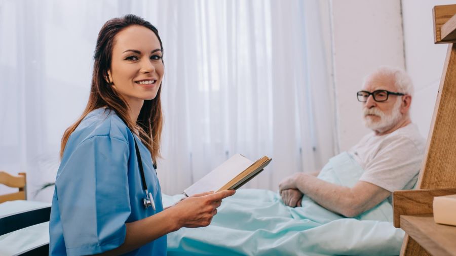 The Benefits of Reminiscence Therapy for Seniors